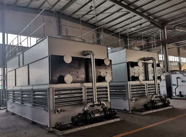 閉式冷卻塔制作現(xiàn)場(chǎng)